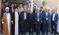 نشست صمیمانه جمعی از نمایندگان مجلس استان تهران و نماینده دولت به همراه مسئولین شهر ری در بیمارستان روانپزشکی رازی.